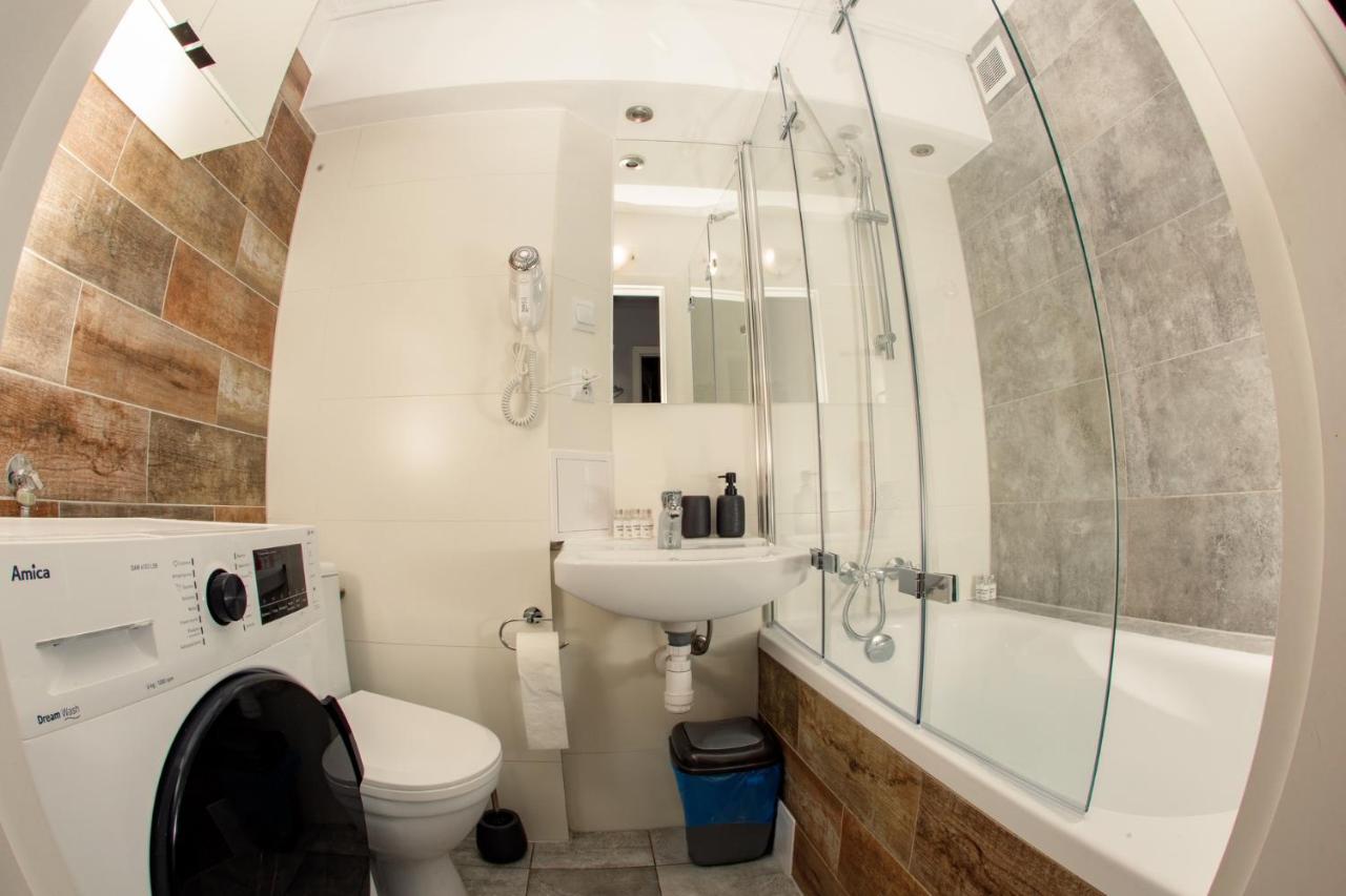 Apartament Ksiazecy Przy Palacu - Klimatyzacja ชากัน ภายนอก รูปภาพ